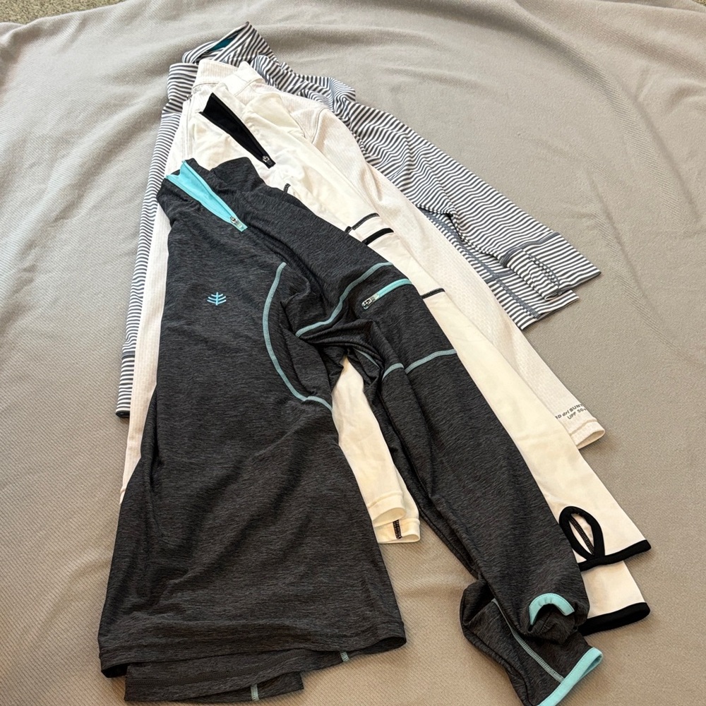 Coolibar Long Sleeve Tops in Black, White, and Gray blue size medium